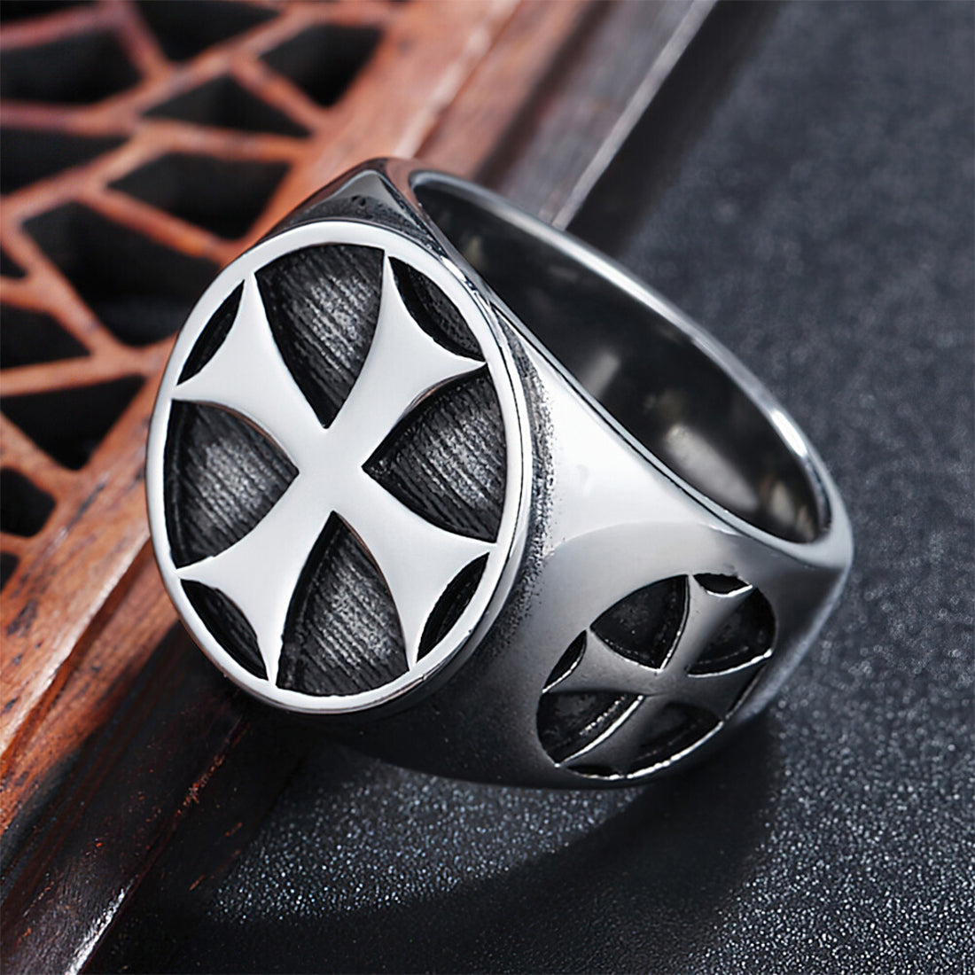Crusade Men Ring
