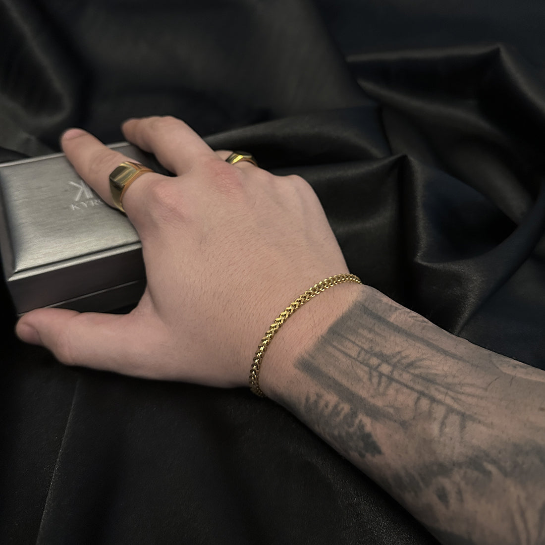 Eclipse Gold Chain Men Bracelet