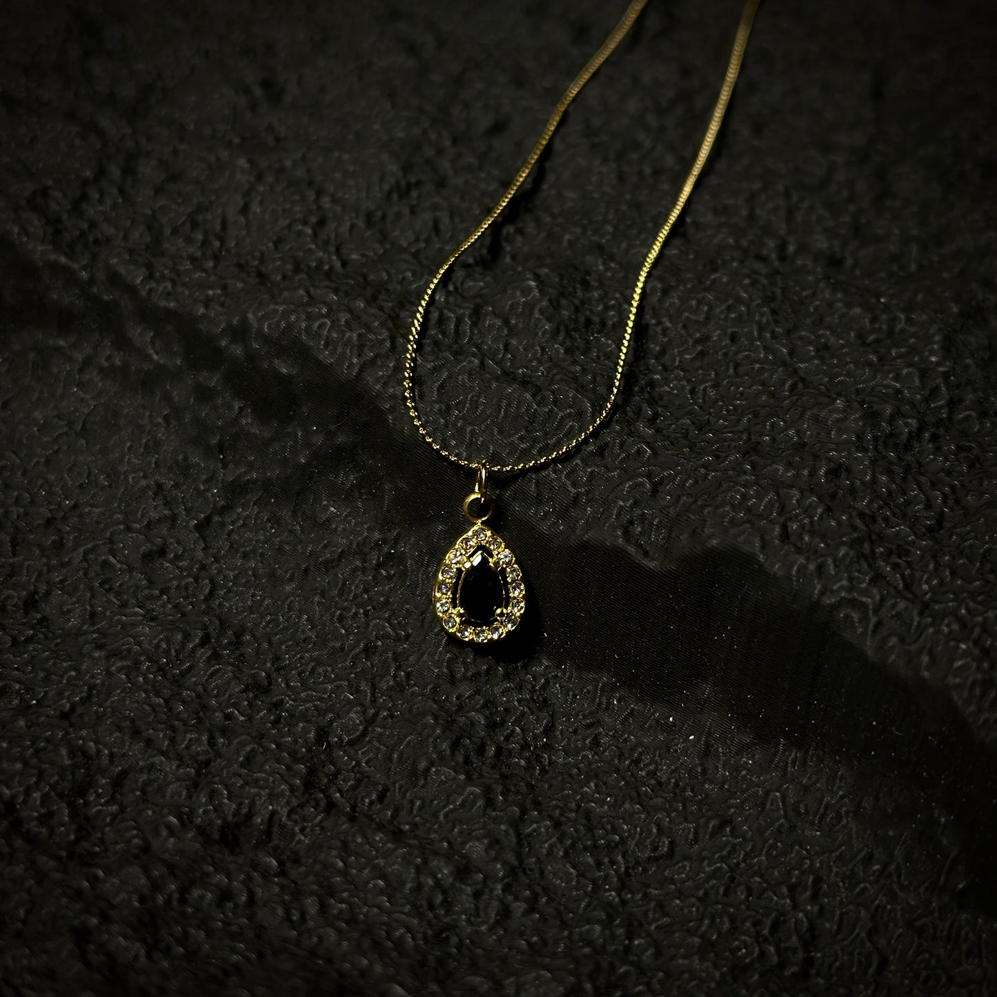 Dewdrop Woman Pendant