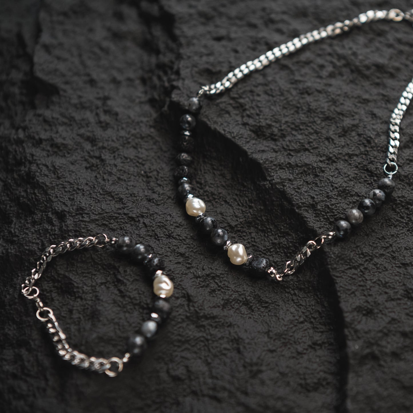 Courage Pearl Set