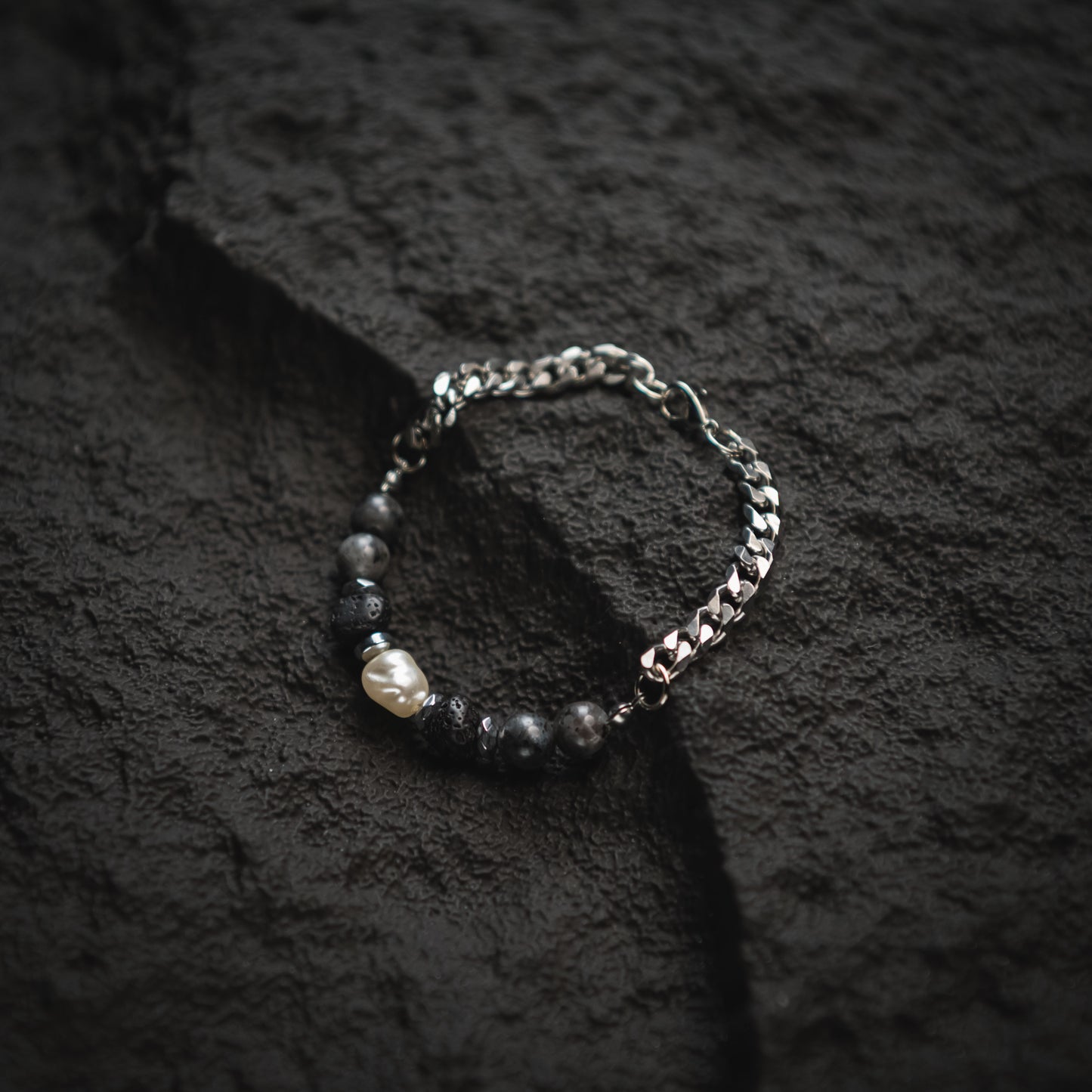 Courage Pearl Bracelet