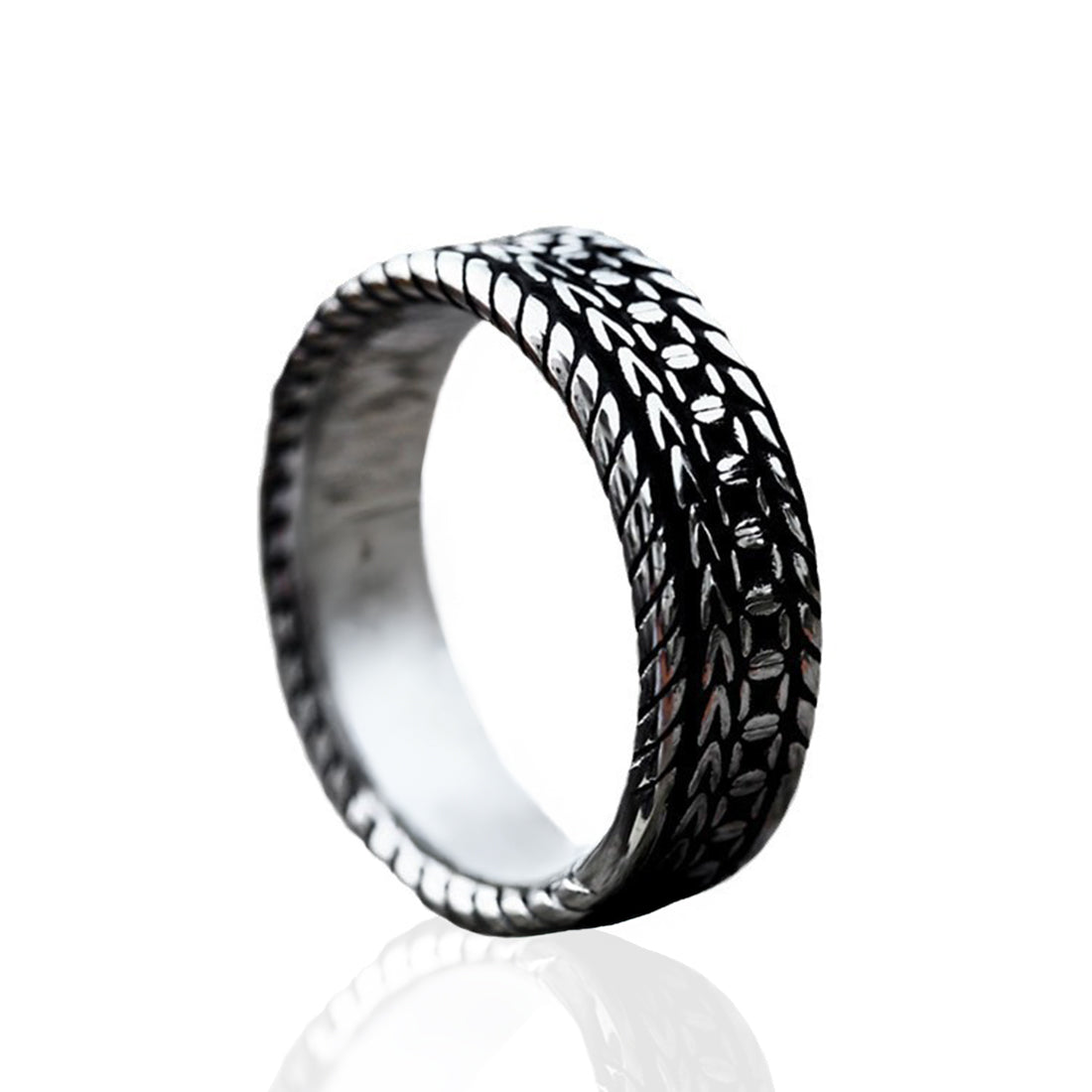 Runeth Men Ring