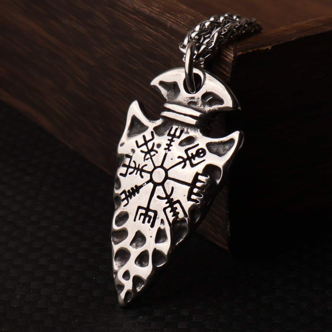 Runeguide Necklace