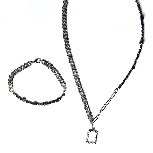 Eclipse Pearl Set