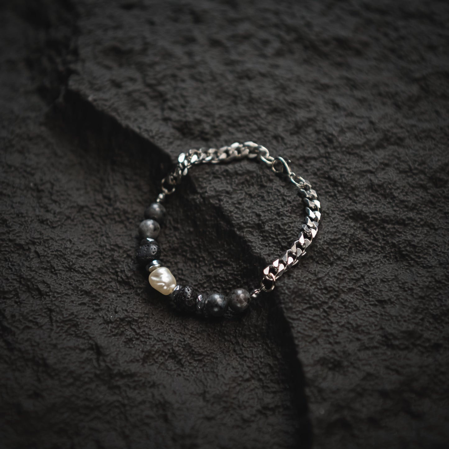 Courage Pearl Men Bracelet