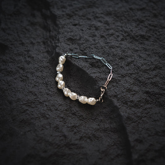 Lucent Pearl Men Bracelet